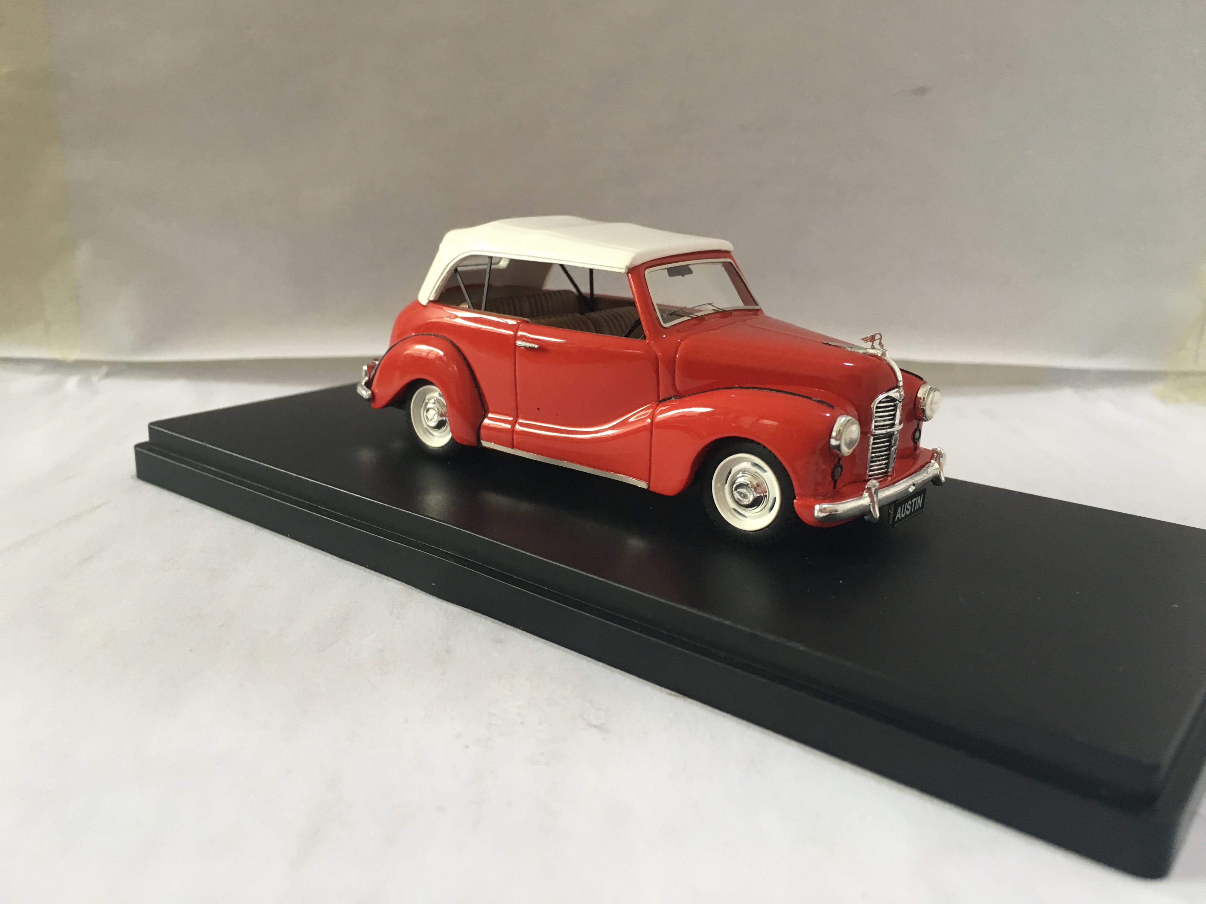 Red Austin 43 scale model collectible