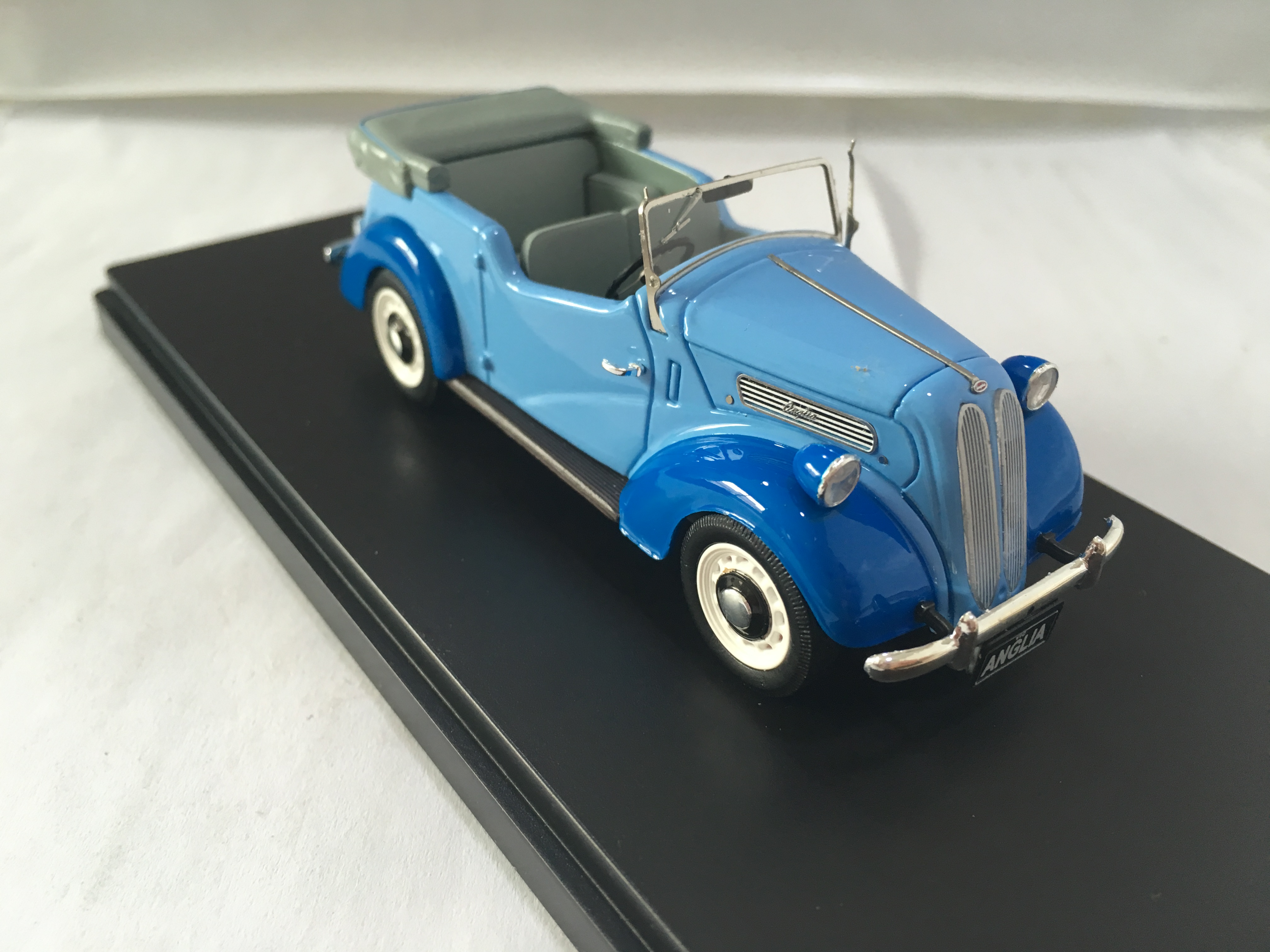  Light blue ford anglia 1/43 scale model collectible