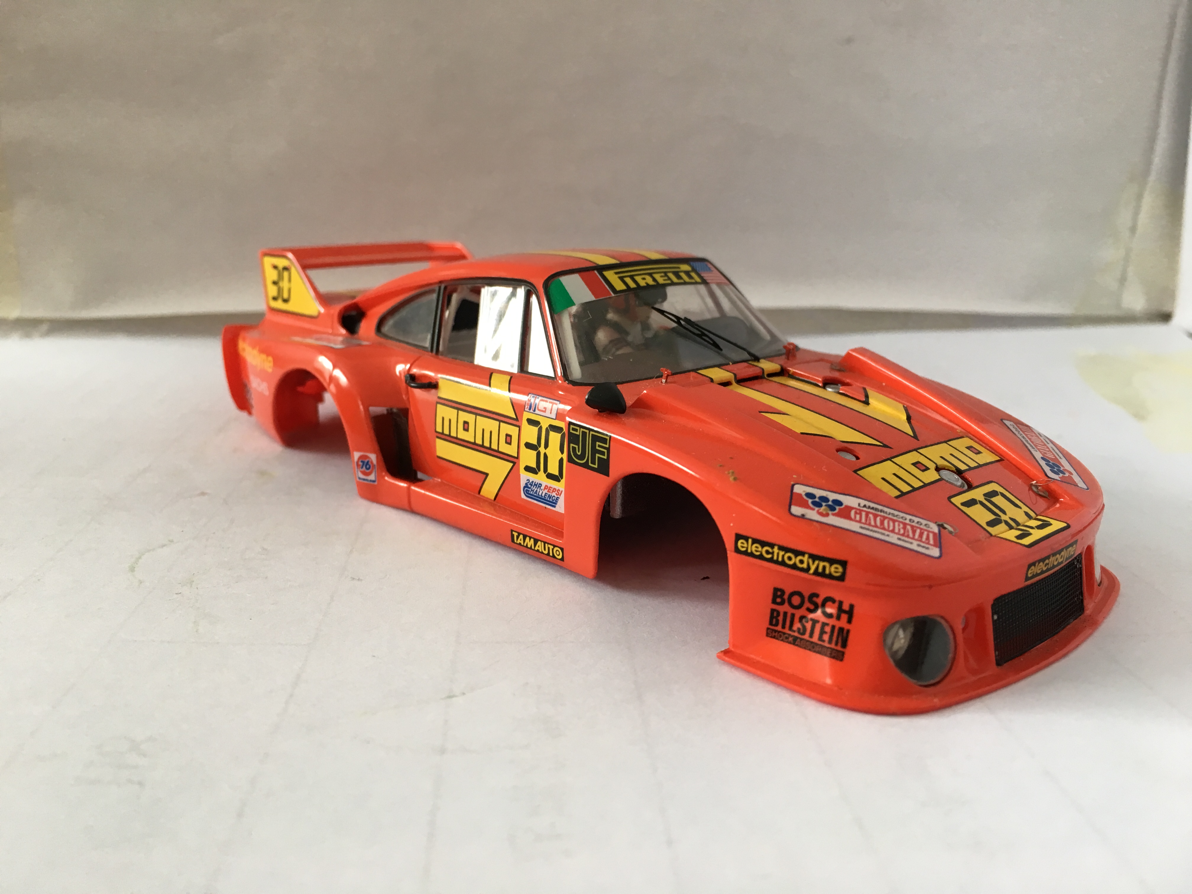 GT 1/18 racing car collectible model figure