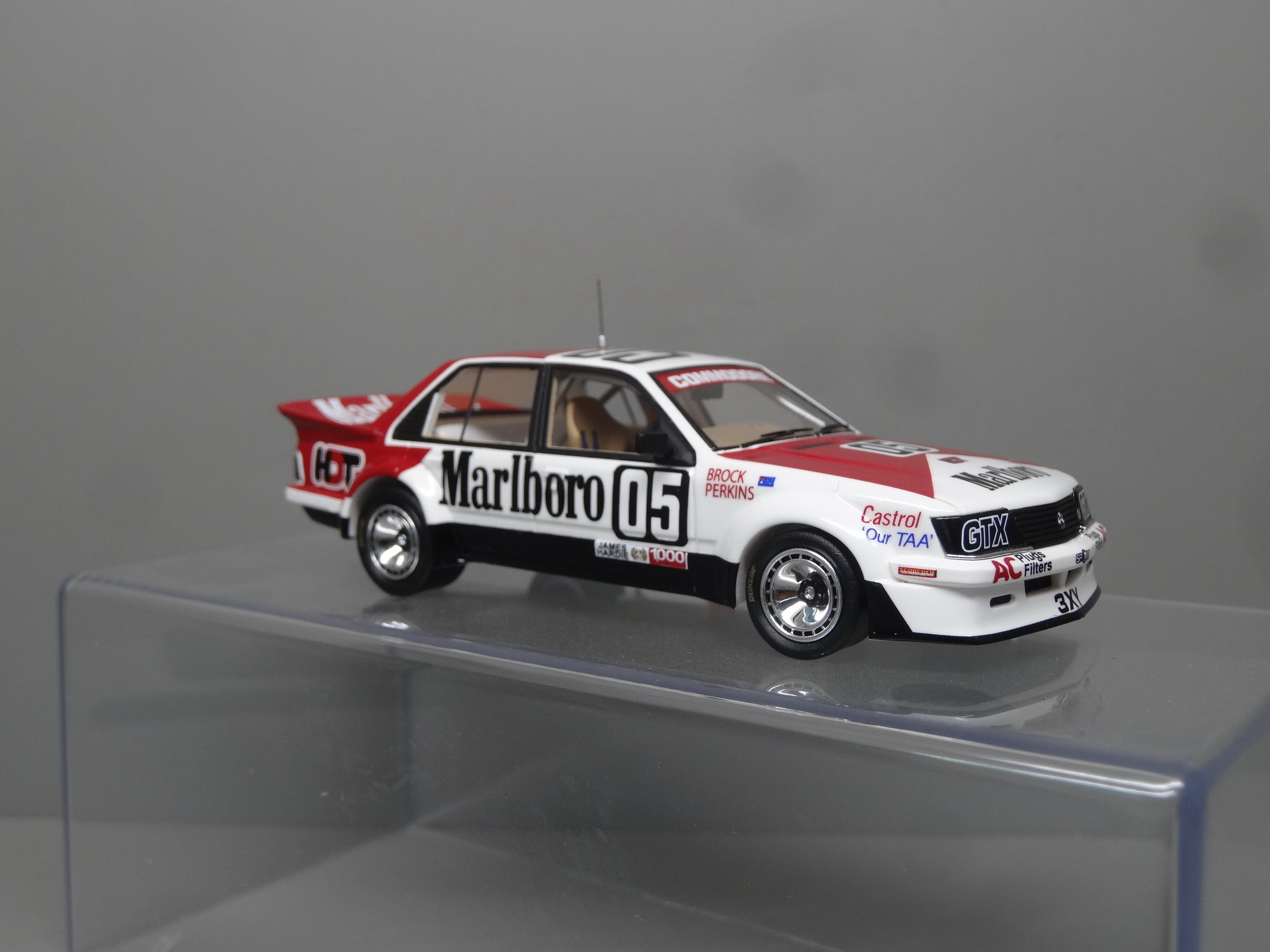 Top Quality 1/43 1982 barthust resin collectible car model