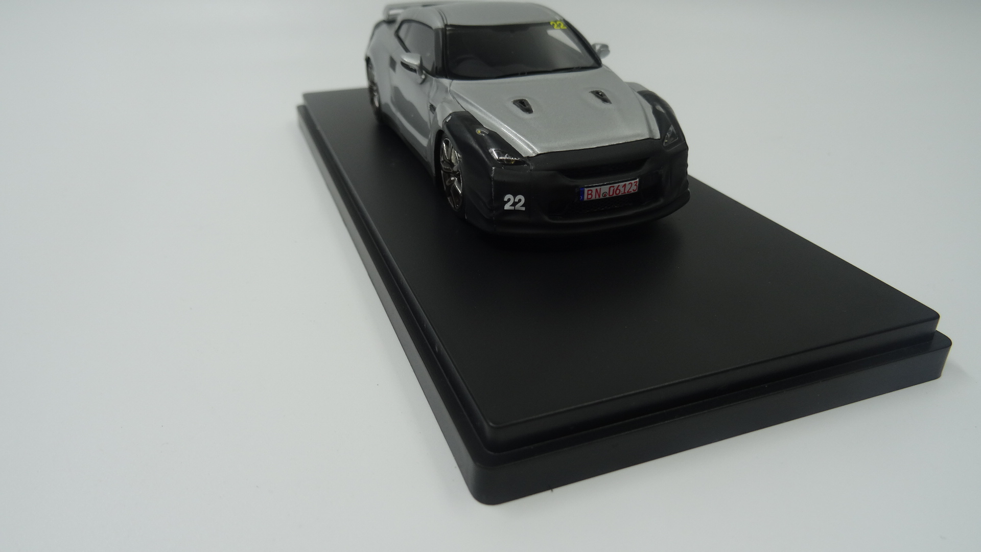 NEO GTR 1/43 car model collectable toys 