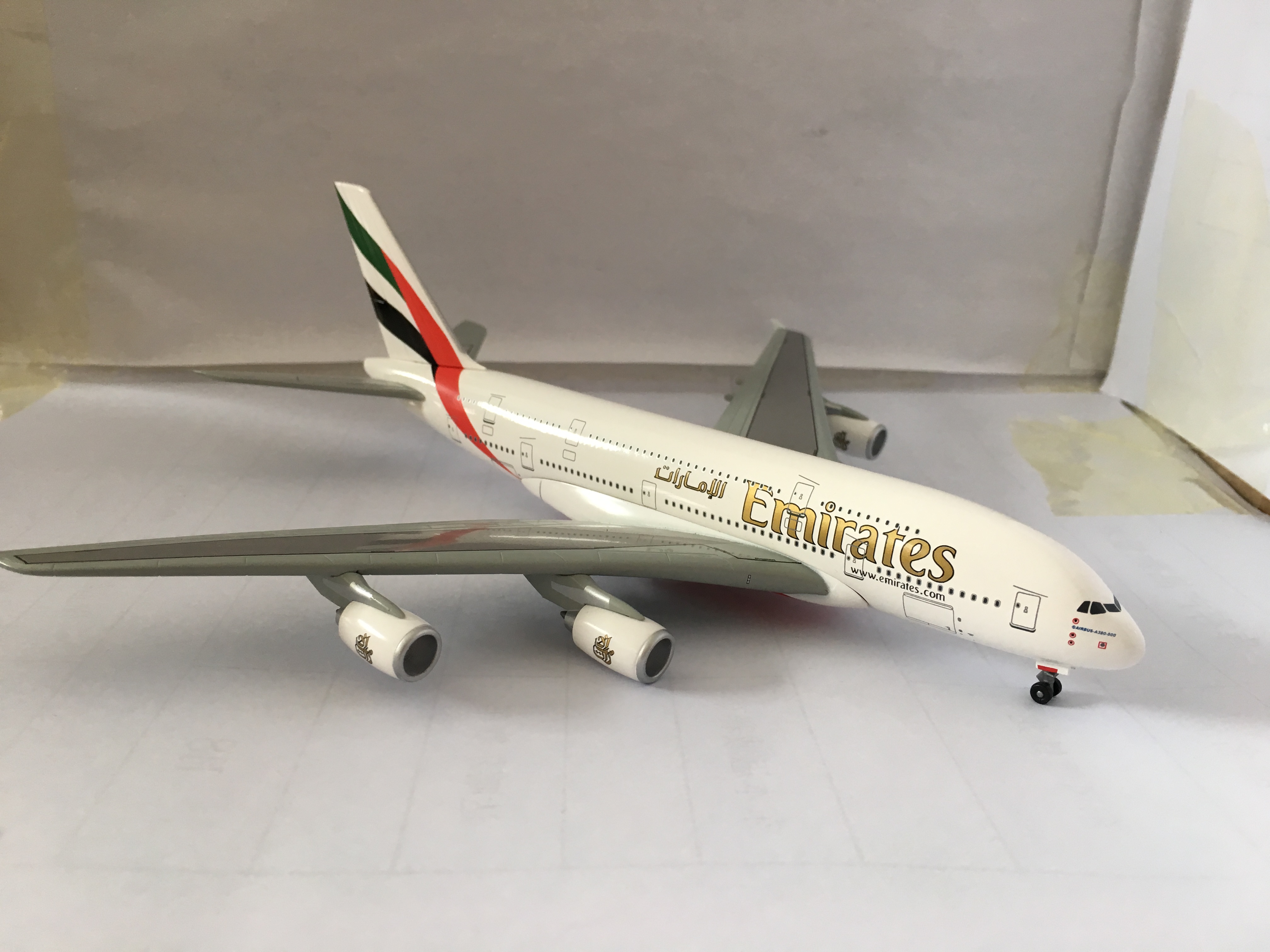 1/72 White A380 Airplane scale model collectable 