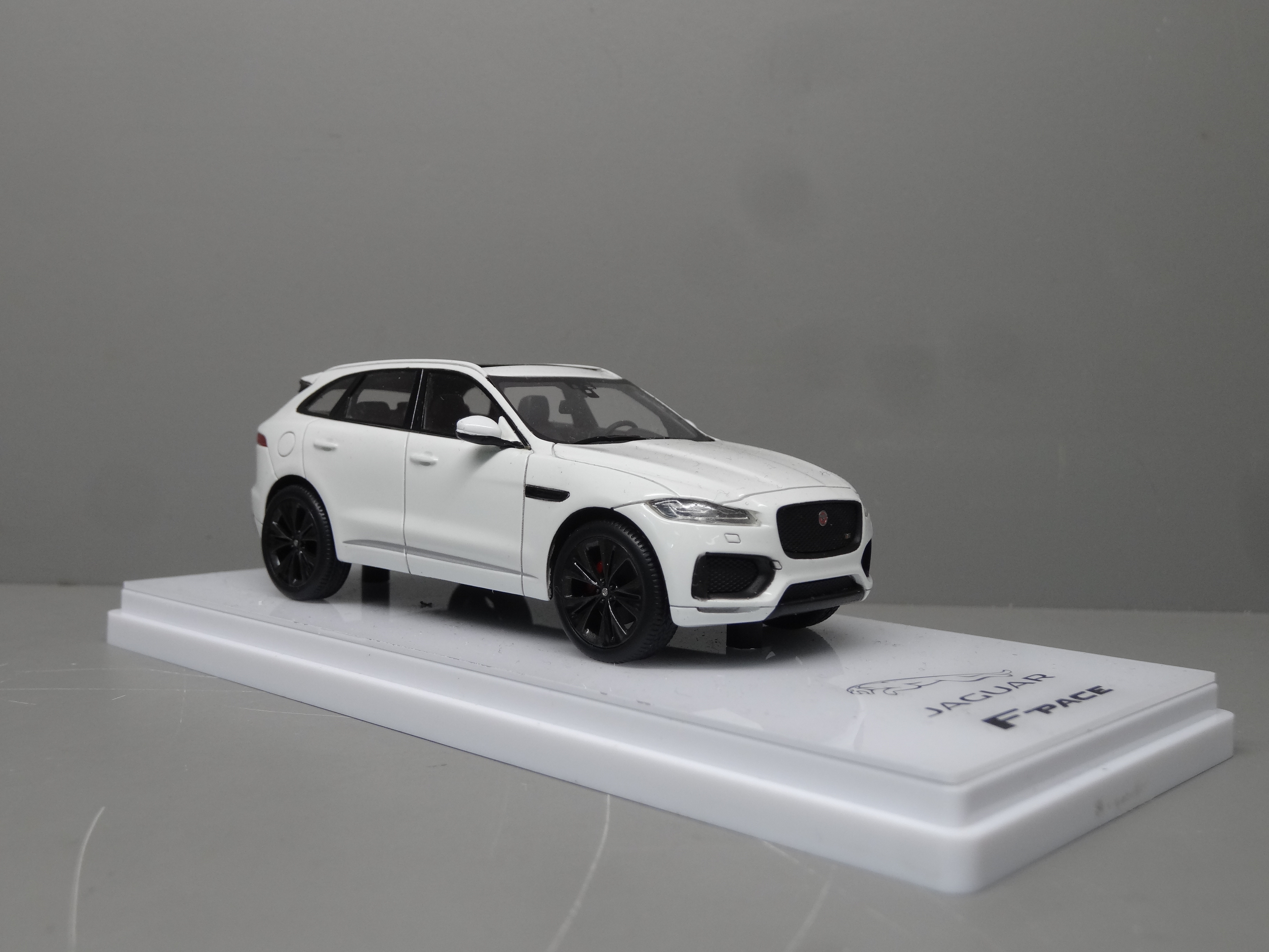 TSM 1/43 white Jaguar model collectable car