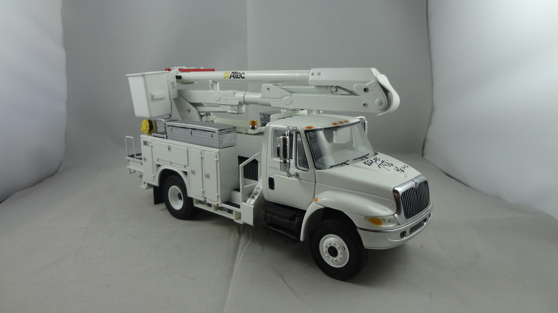 1st Gear Diecast 1/18 Scale American Heavy Dumper Model Collctible Toys 