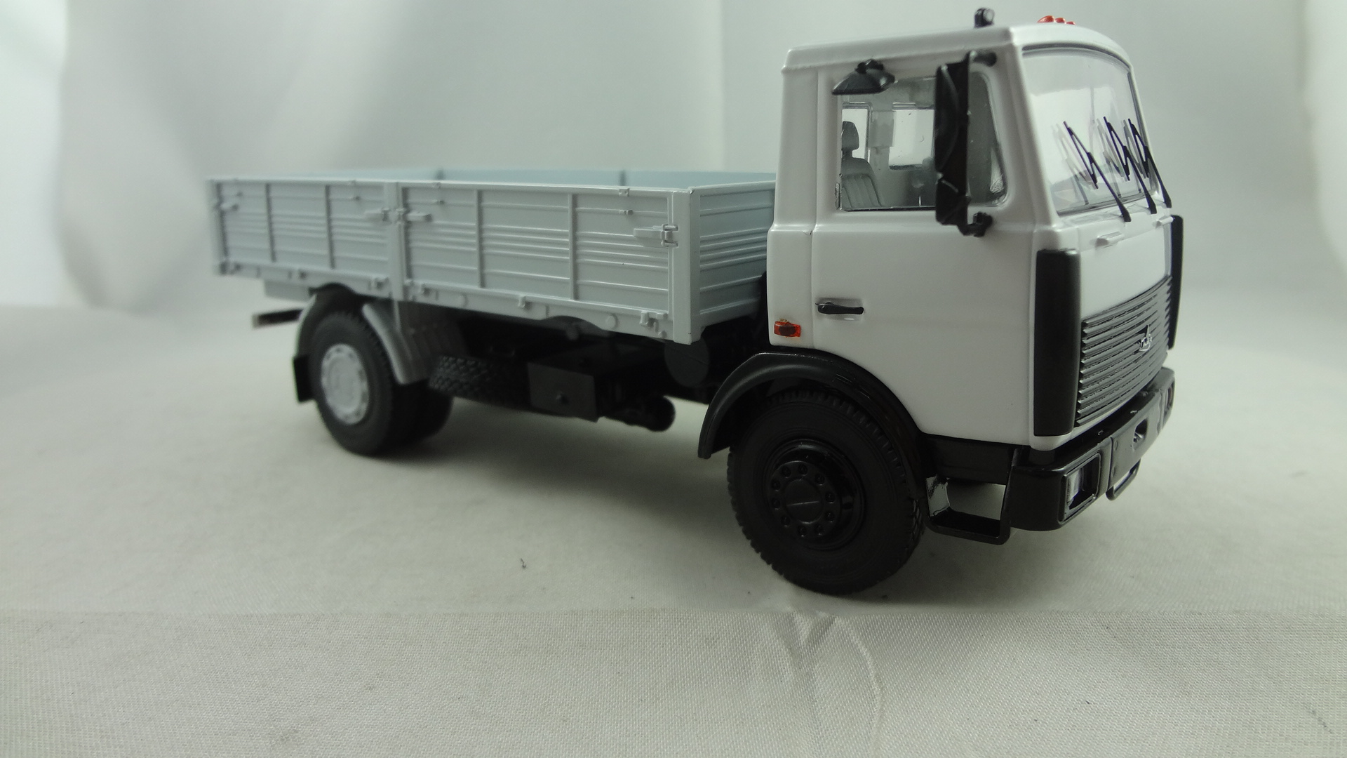 MAZ-5337 new version white cabine with grey trailer truck  