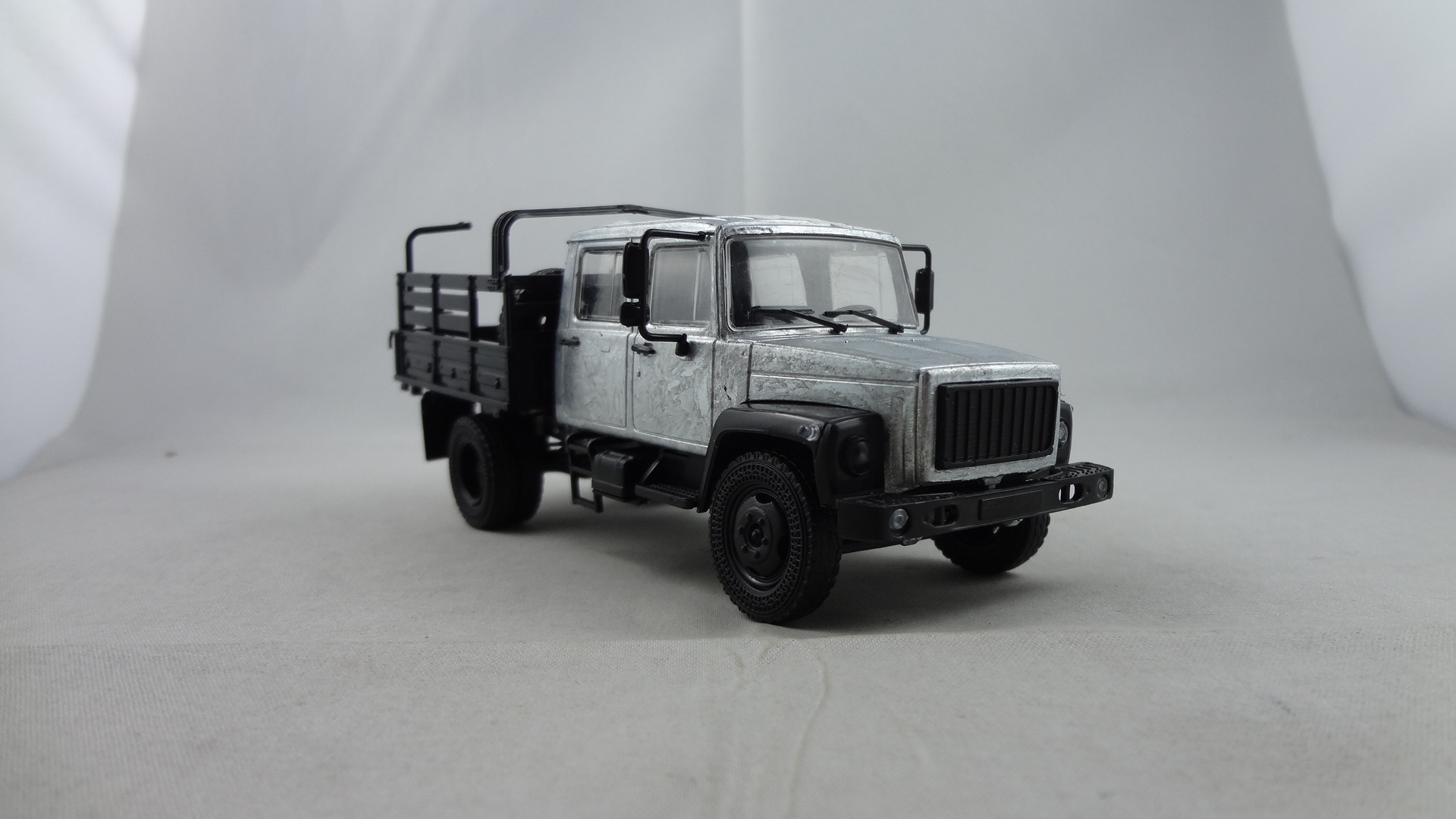 OEM diecast unpainted tooling model GAZ33251-4X2 