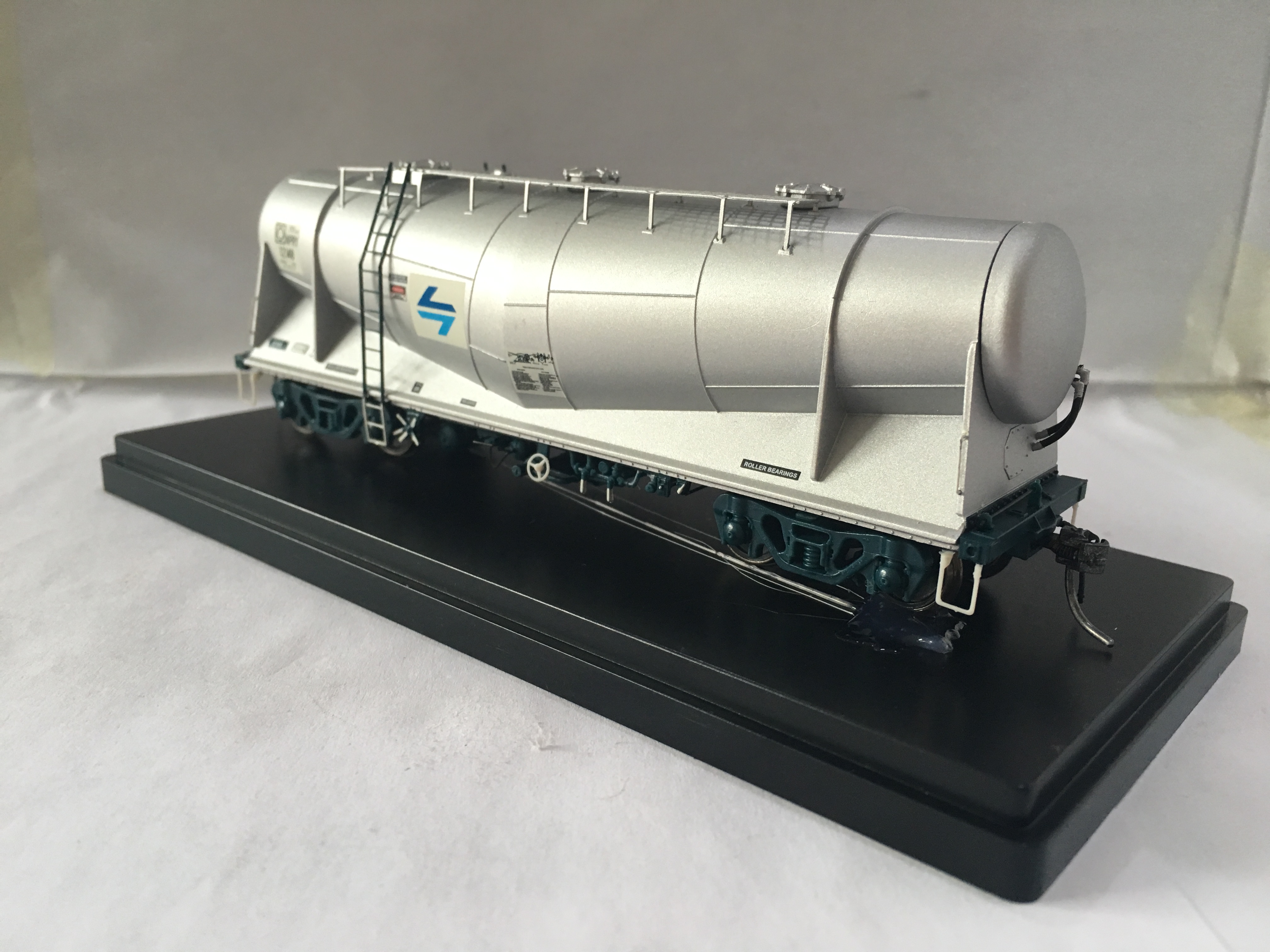 Silver Plastic Aussie train model collectible