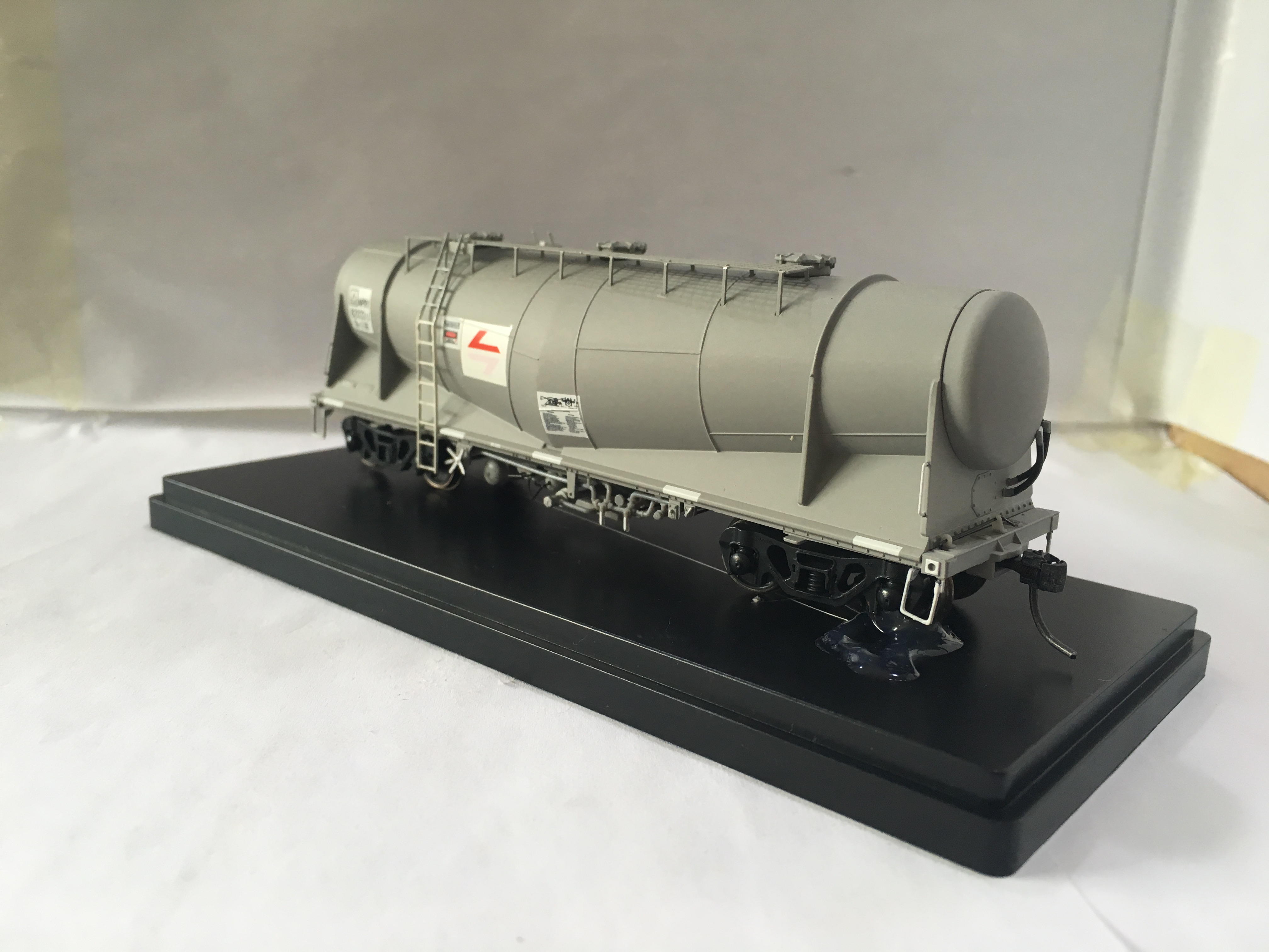 Light Grey Oil Tank Plastic Aussie train model collectible 