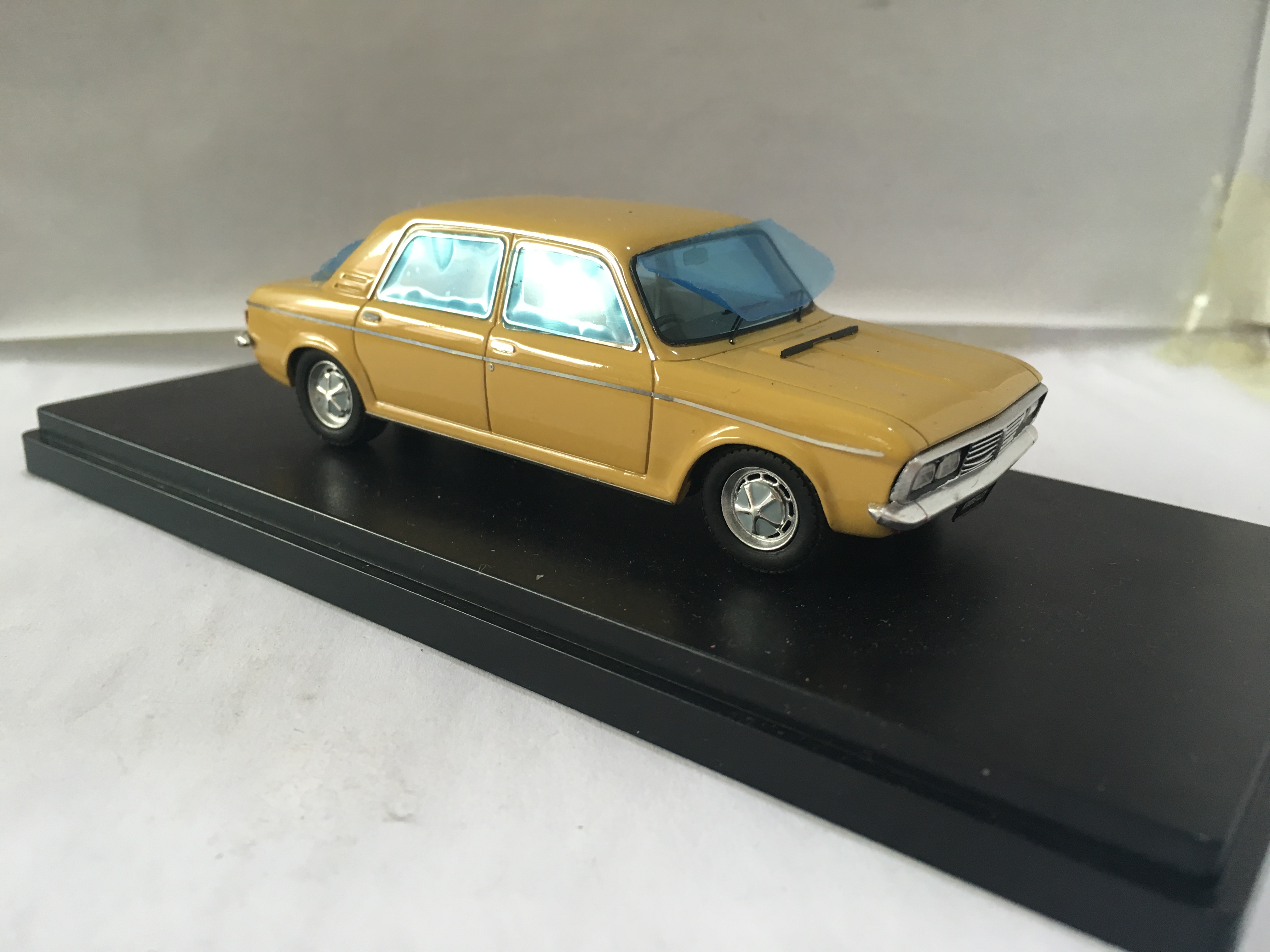 Yellow Austin Kimberley 43 scale model collectible 