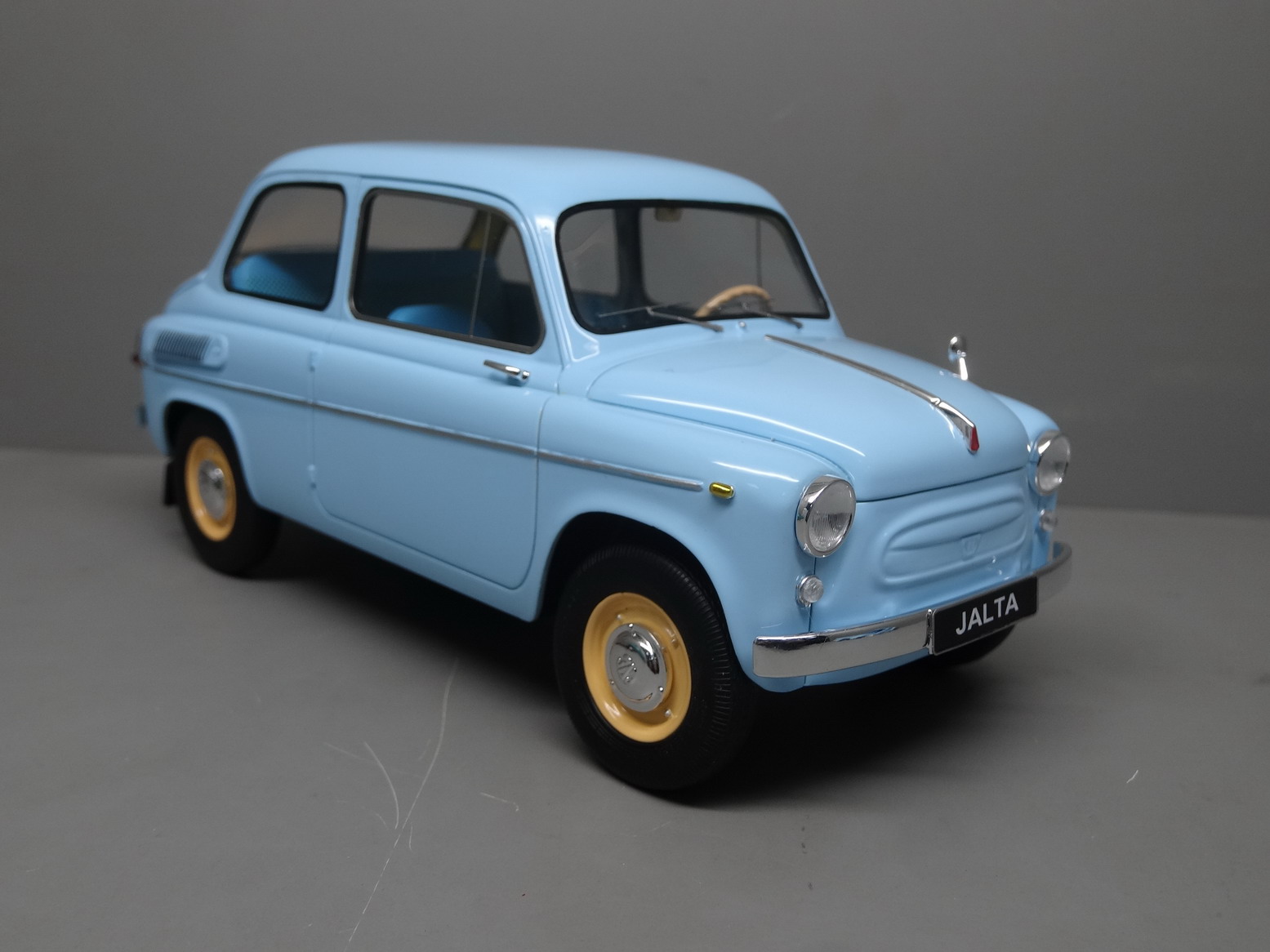 Customized 1/18 blue model collectible toys  