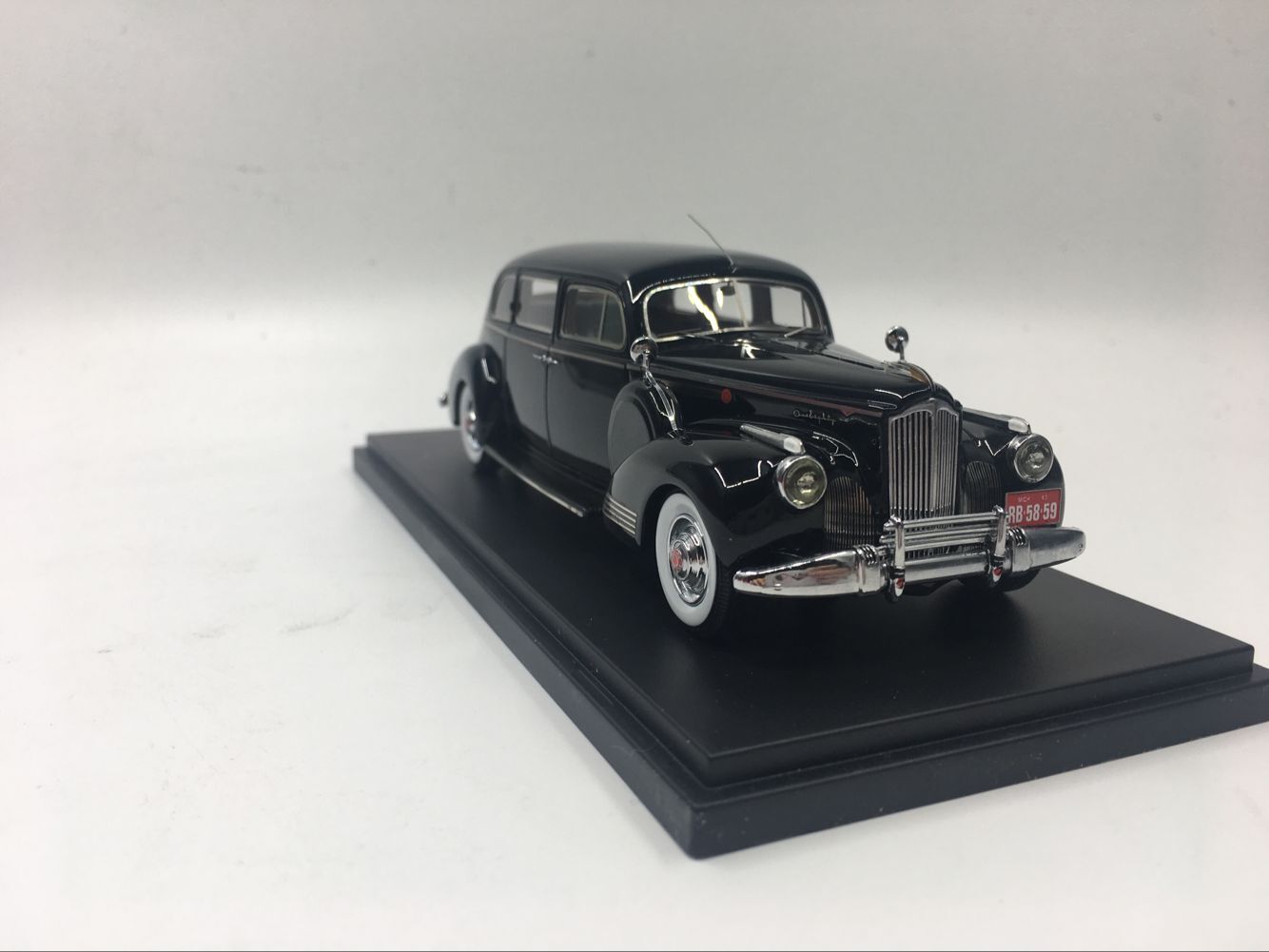 Black Vintage 1/43 wagon car model resin collectible car model