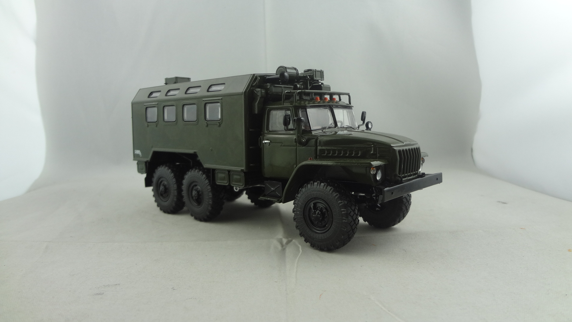Diecast 4320-Kung Khaki military truck model 