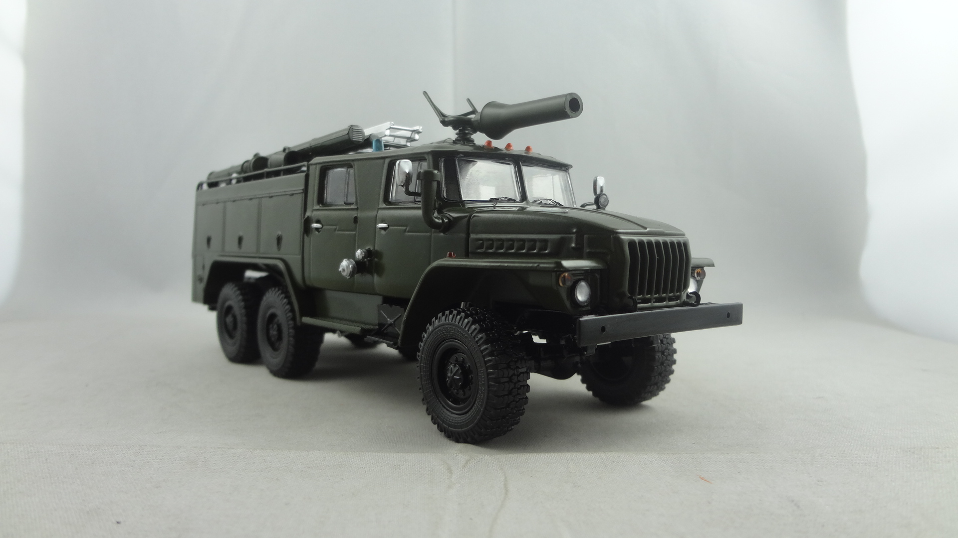 PM-102B Khaki military firefighter truck model toy 